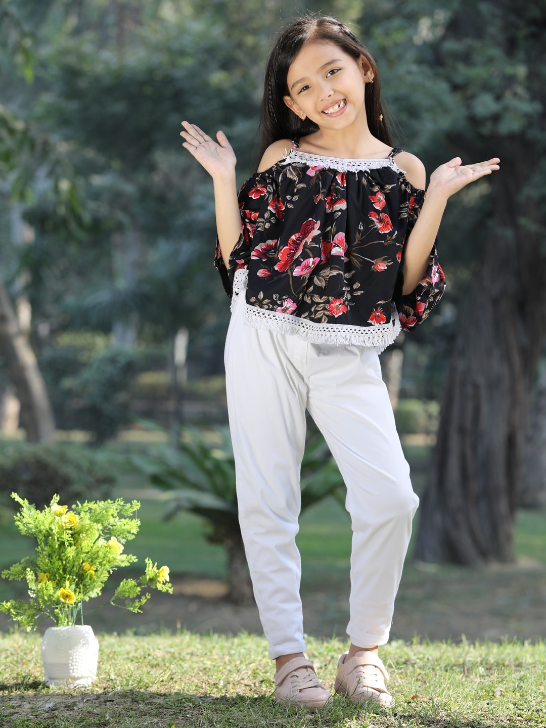 

Cutiekins Girls Floral Printed Top with Trouser, Black
