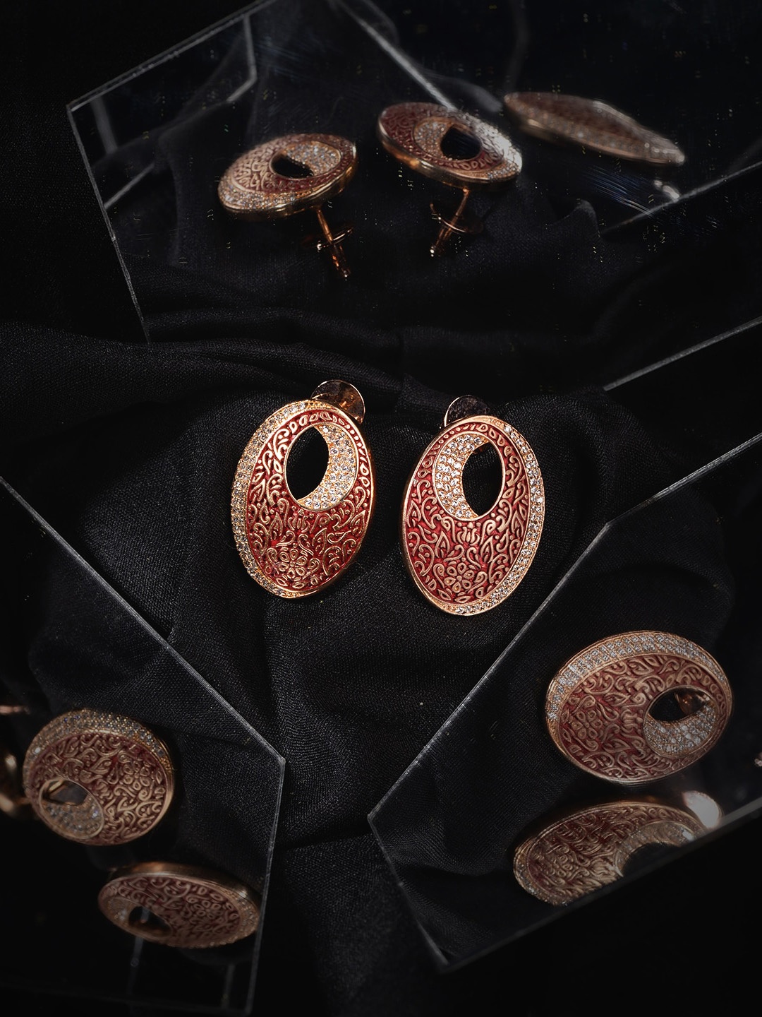 

Saraf RS Jewellery Rose Gold-Plated Contemporary Drop Earrings