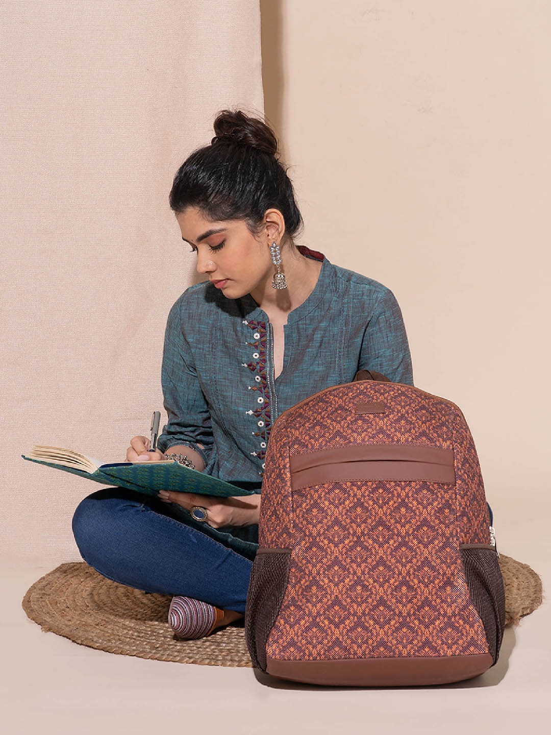 

ZOUK Women Medium Size Backpack, Brown