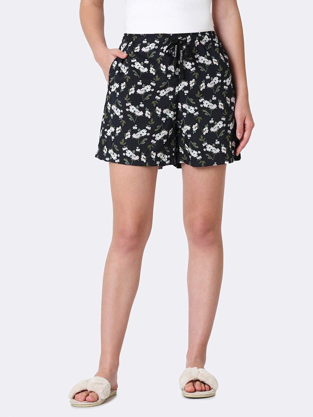 

Van Heusen Women Allover Print Functional Pocket Superior Drape Lounge Shorts, Black