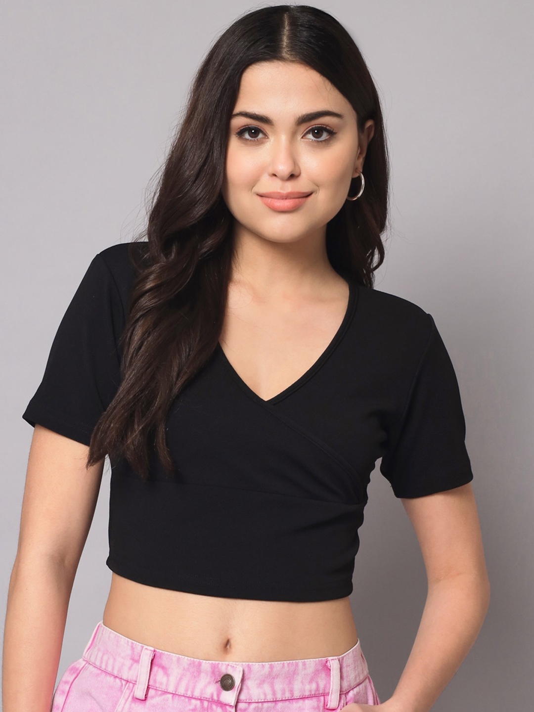 

AAHWAN Fitted Crop Top, Black