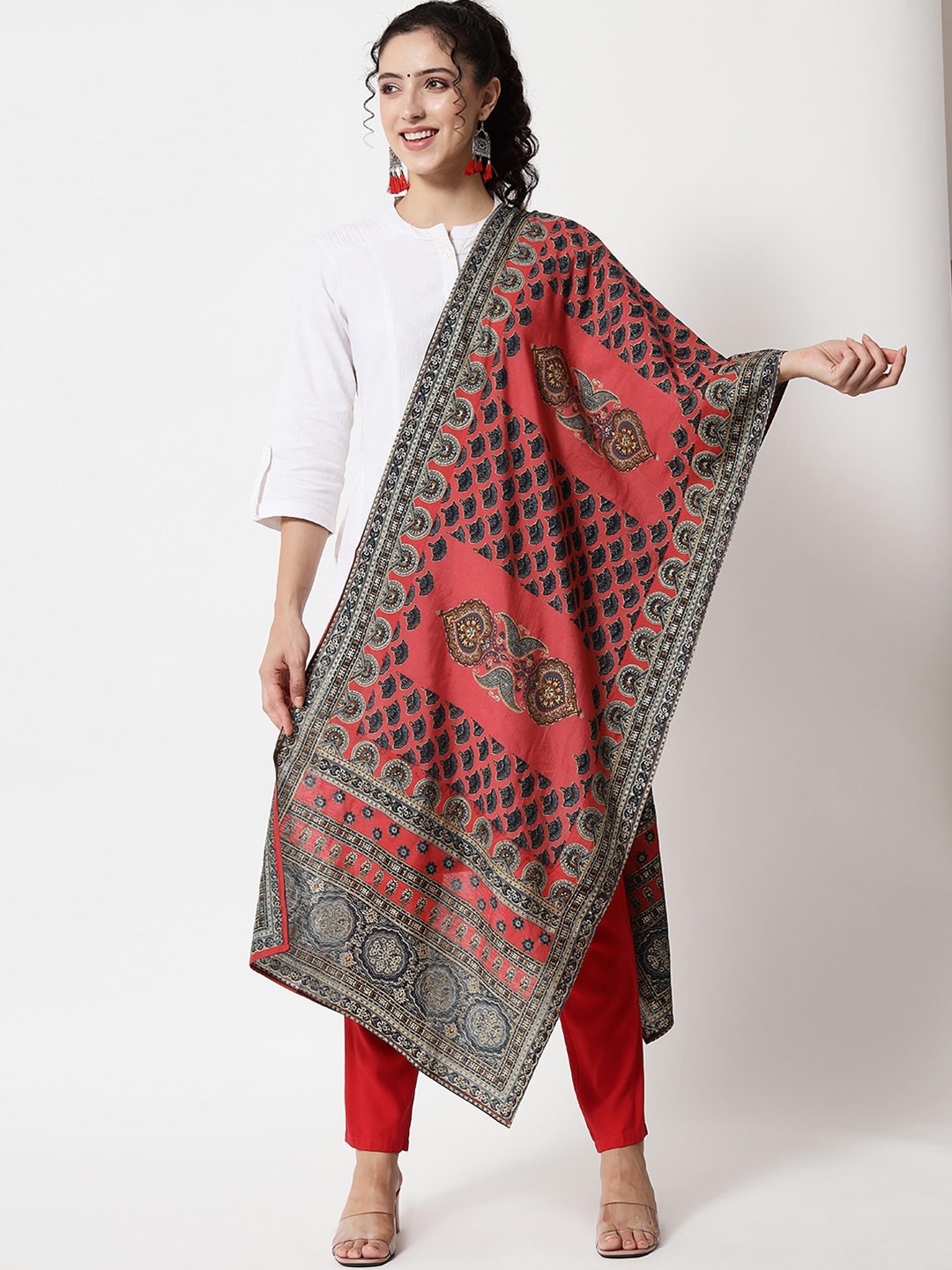 

Nehamta Ethnic Motifs Printed Organza Foil Print Dupatta, Pink