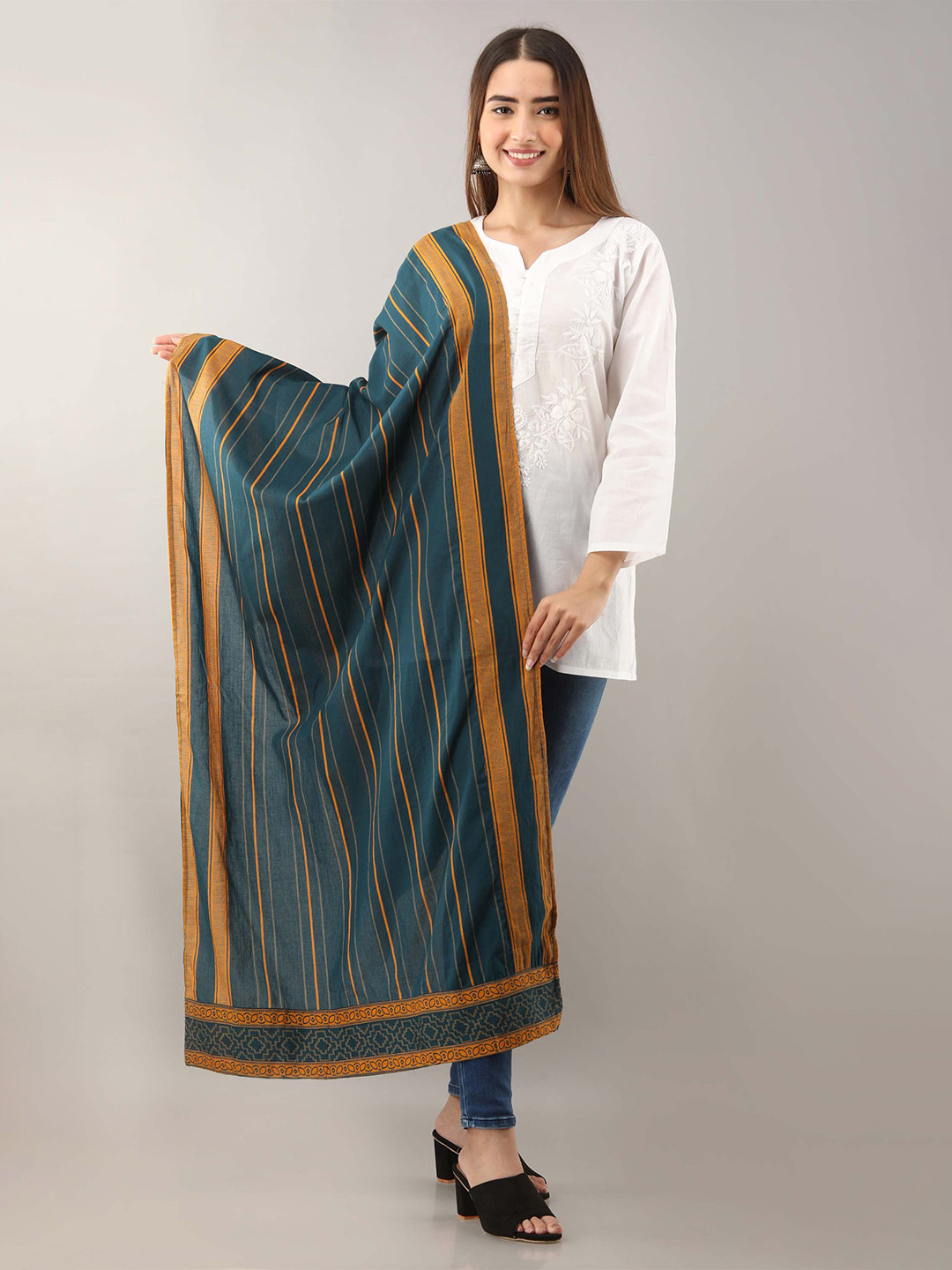 

Nehamta Striped Pure Cotton Dupatta, Green