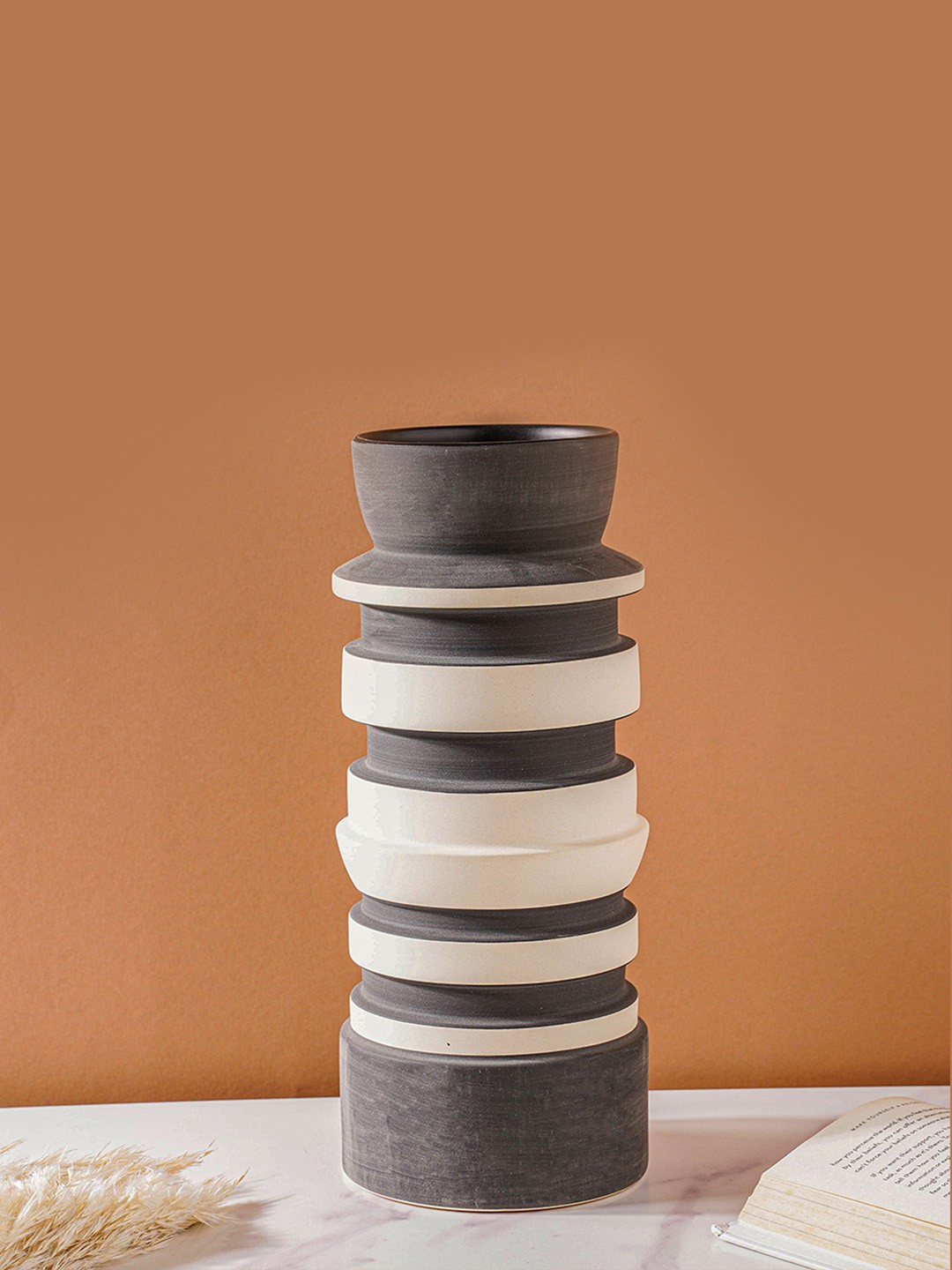 

Nestasia Black & White Textured Durable Ceramic Vase