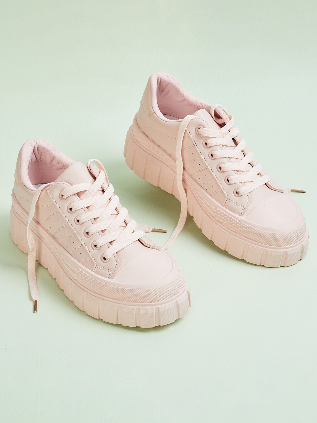 

Ginger by Lifestyle Women Lace-Ups Sneakers, Pink