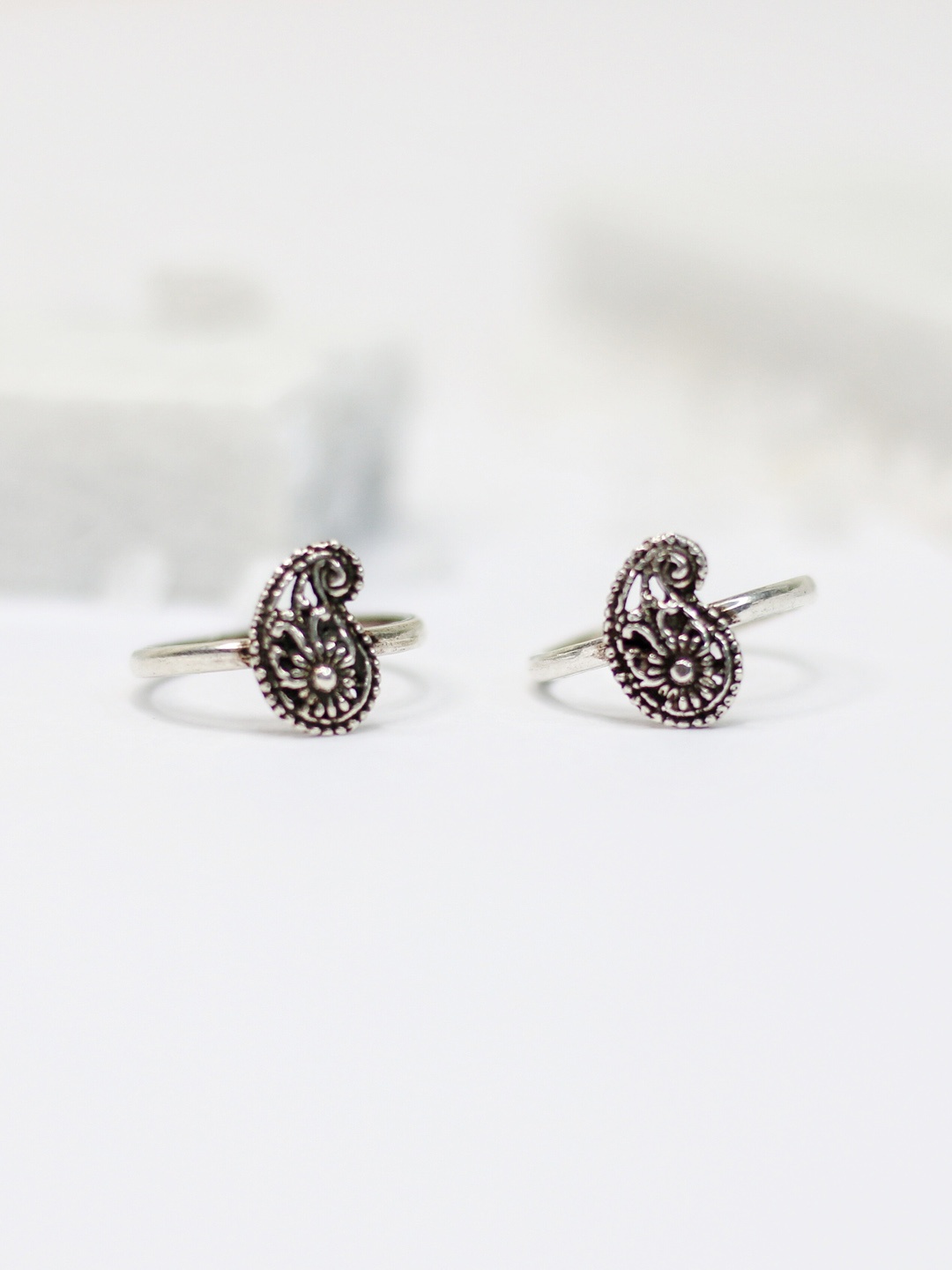 

Arte jewels Set of 2 925 Silver Mango motif detailed Oxidized Adjustable Toe Rings