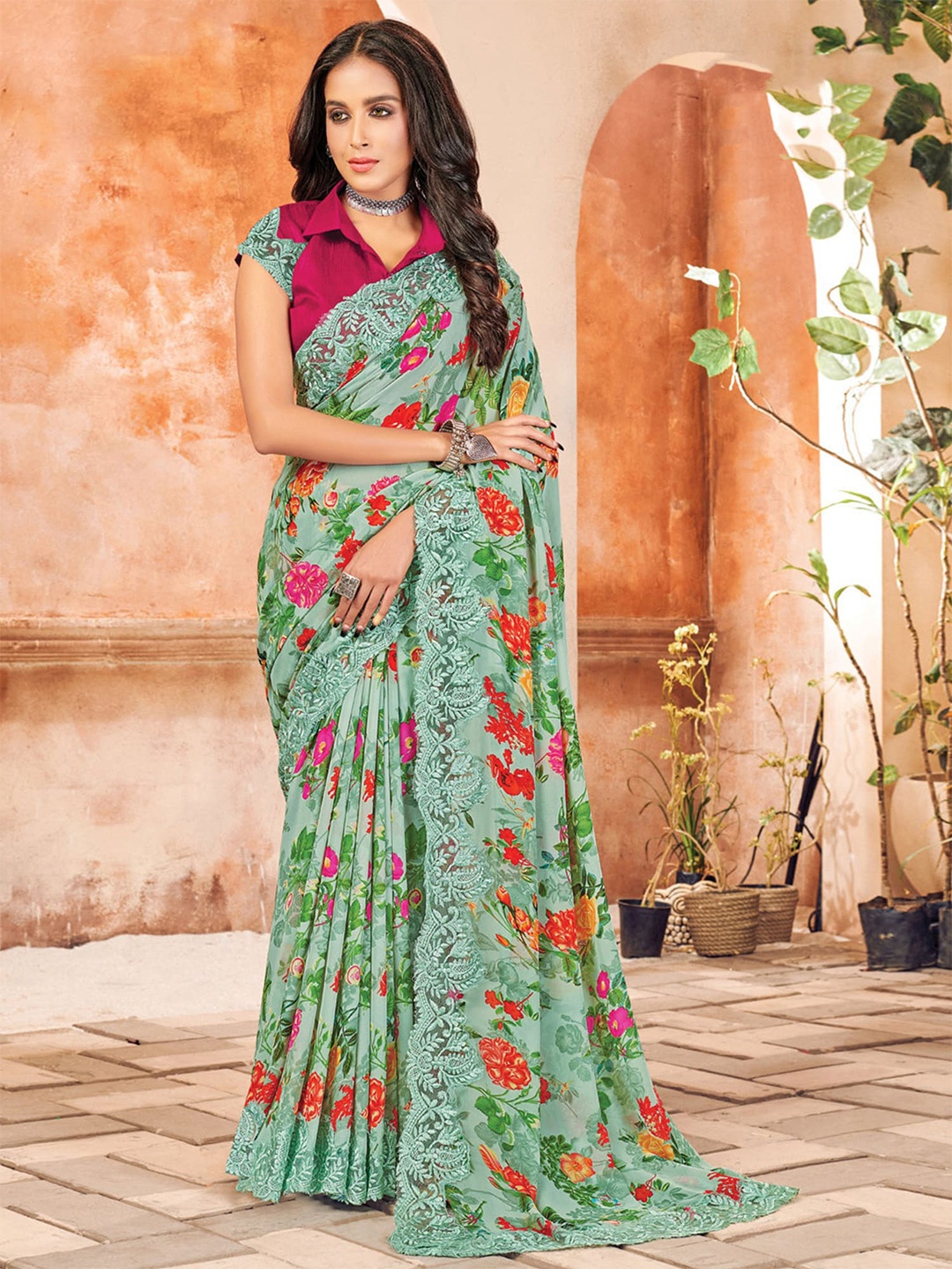 

Exclusiva Floral Printed Saree, Green