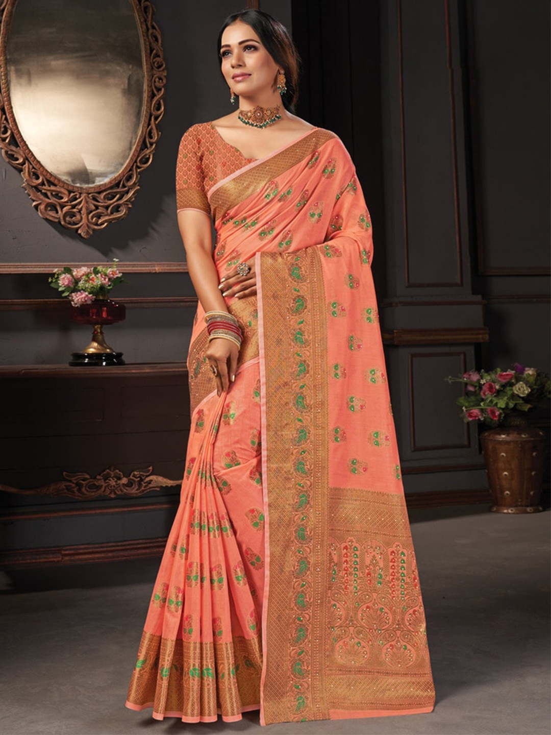 

Exclusiva Woven Design Zari Pure Cotton Banarasi Saree, Peach