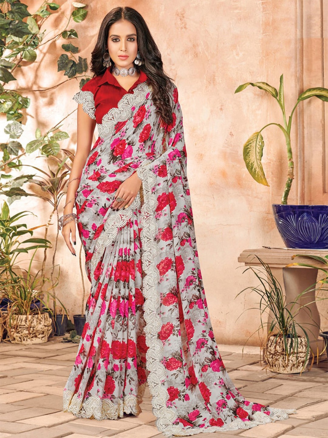 

Exclusiva Floral Printed Saree, Off white