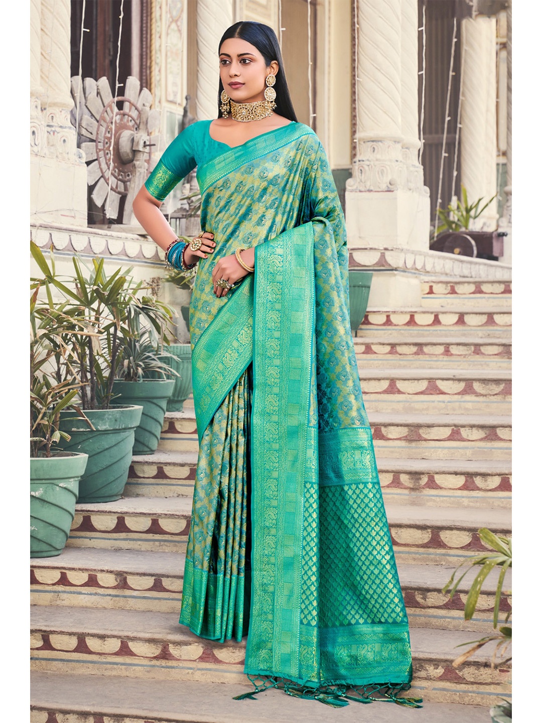 

Exclusiva Woven Design Zari Silk Blend Banarasi Saree, Blue