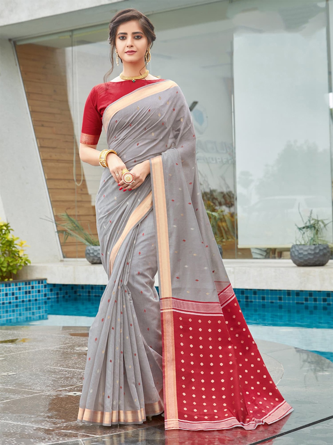 

Exclusiva Pure Cotton Saree, Grey