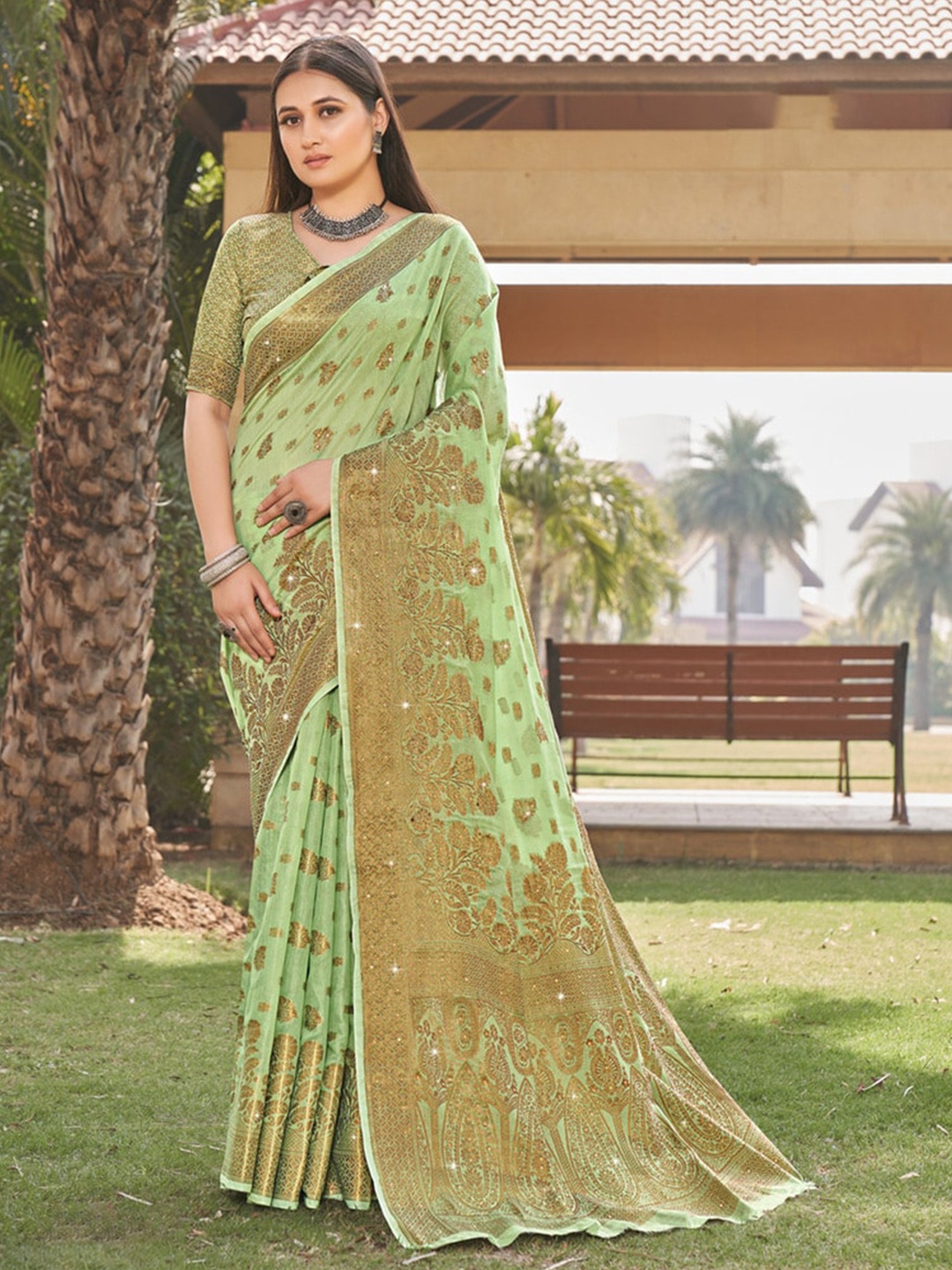 

Exclusiva Woven Design Zari Pure Cotton Saree, Green