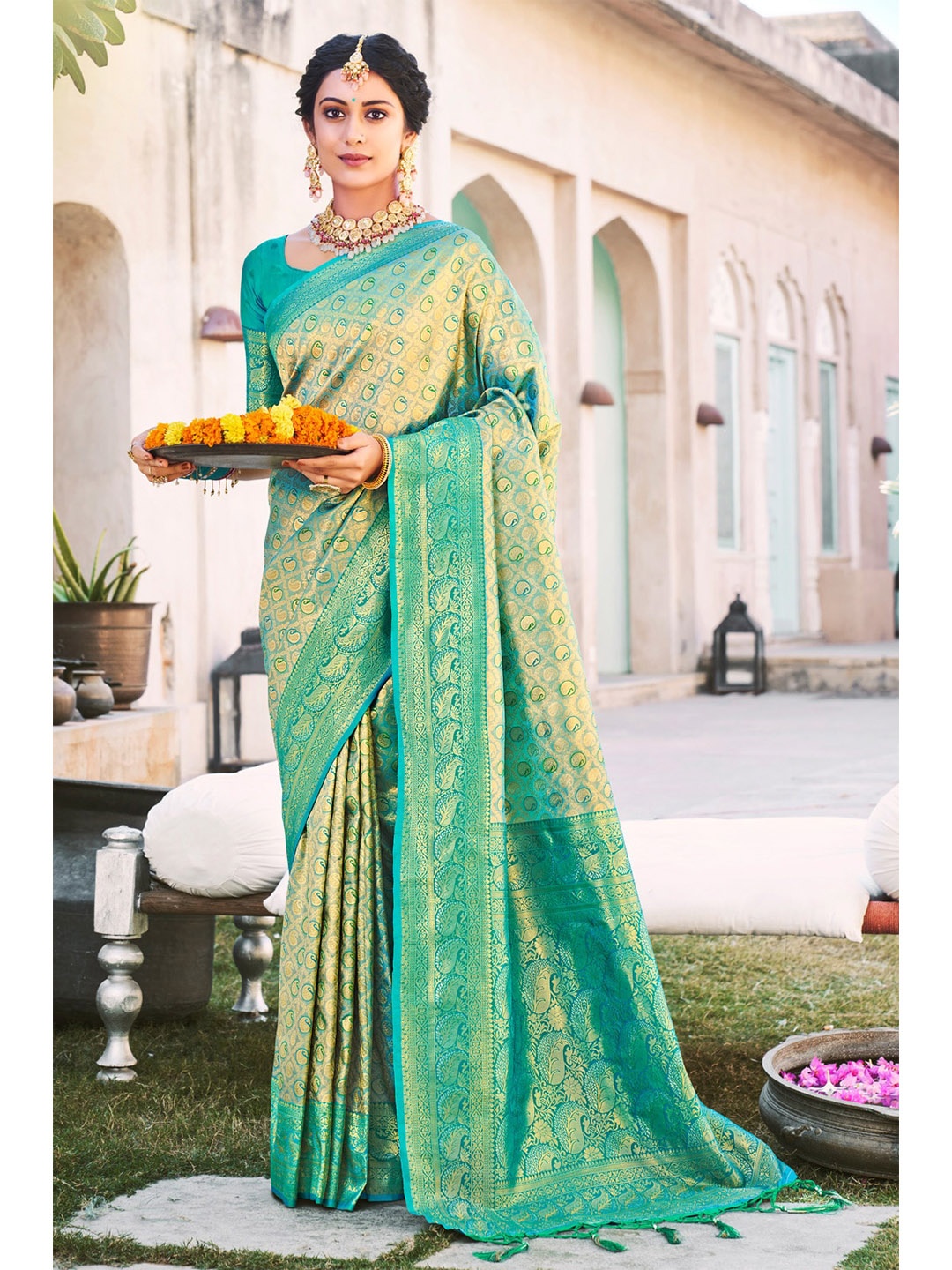 

Exclusiva Ethnic Motifs Zari Silk Blend Banarasi Saree, Turquoise blue