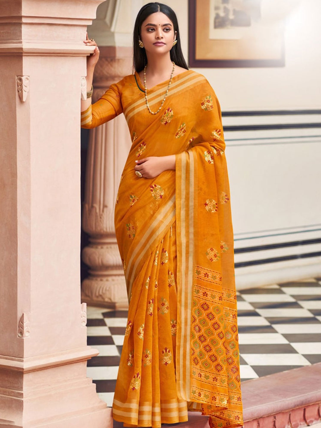 

Exclusiva Woven Design Silk Blend Saree, Mustard