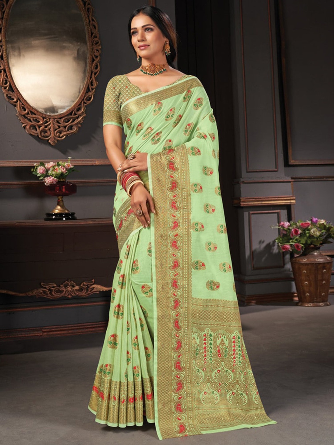 

Exclusiva Floral Zari Pure Cotton Saree, Green