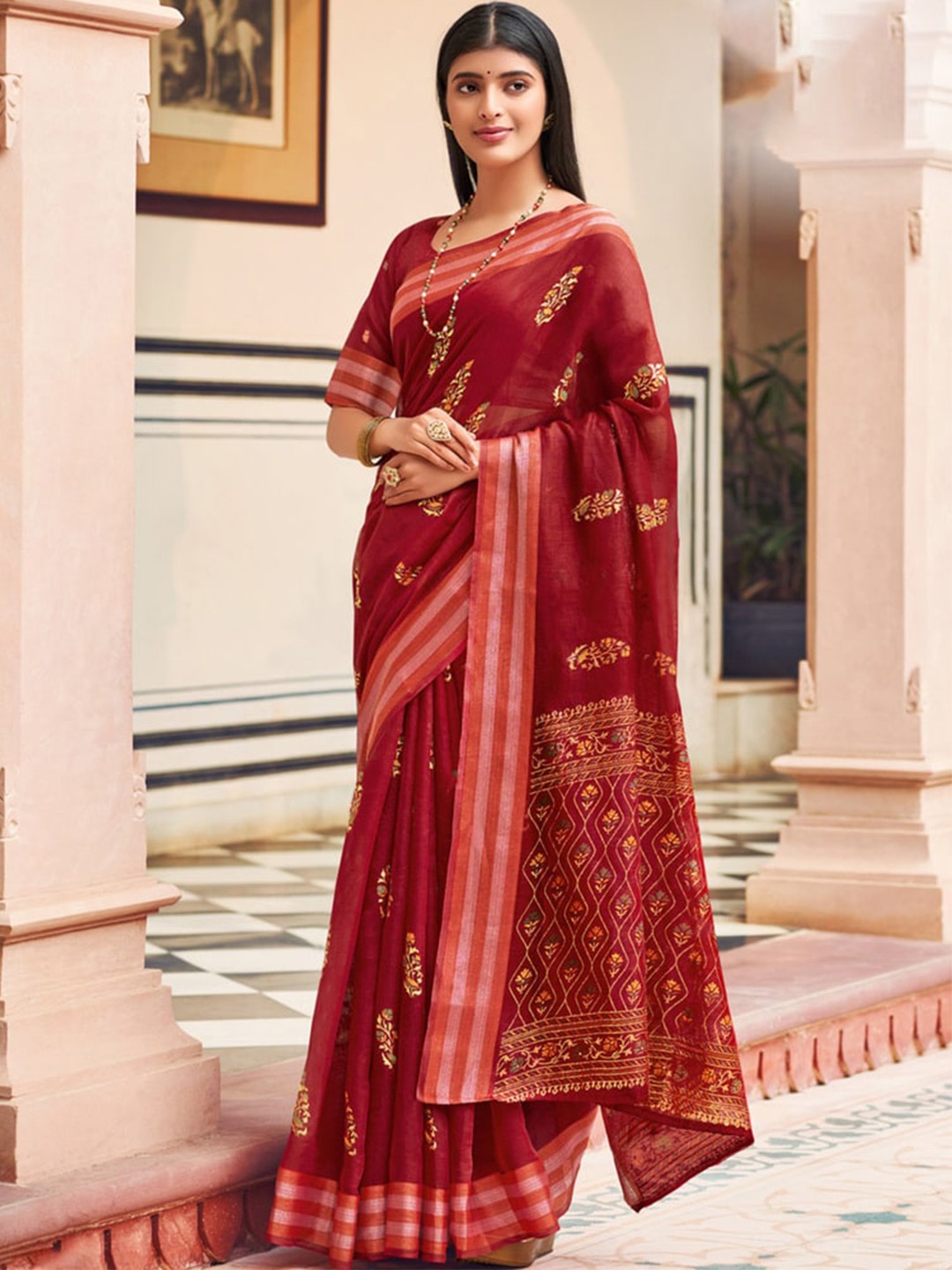 

Exclusiva Floral Printed Zari Silk Blend Saree, Maroon