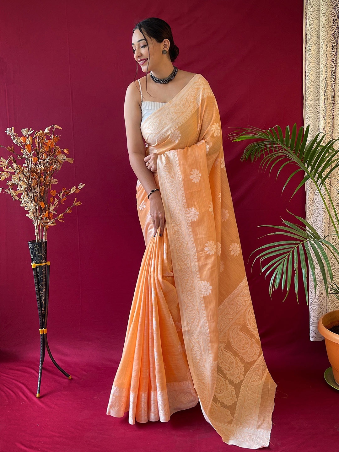 

KARAGIRI Woven Design Linen Blend Saree, Orange
