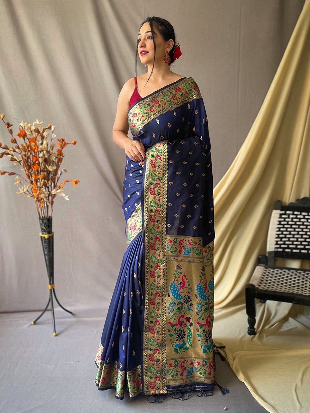 

KARAGIRI Woven Design Zari Silk Blend Paithani Saree, Blue