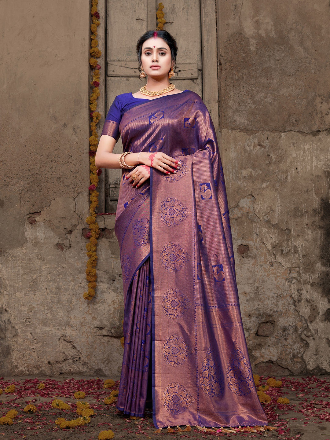 

KARAGIRI Woven Design Zari Pure Silk Kanjeevaram Saree, Purple