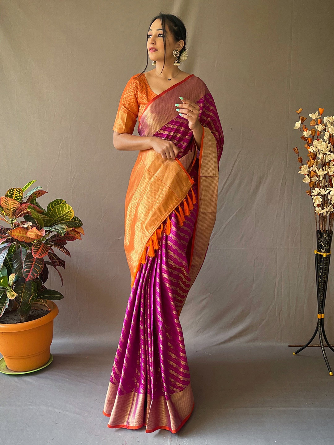 

KARAGIRI Woven Design Zari Silk Blend Patola Saree With Blouse Piece, Violet