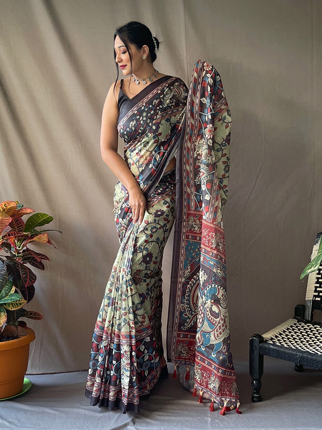 

KARAGIRI Kalamkari Heavy Work Block Print Saree, Green