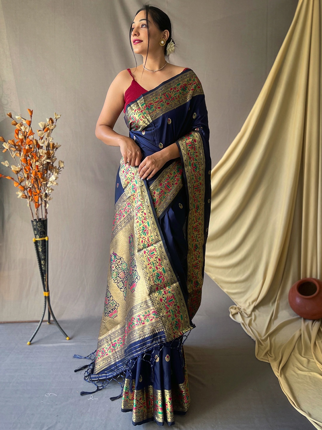 

KARAGIRI Ethnic Motifs Zari Silk Blend Paithani Saree, Blue