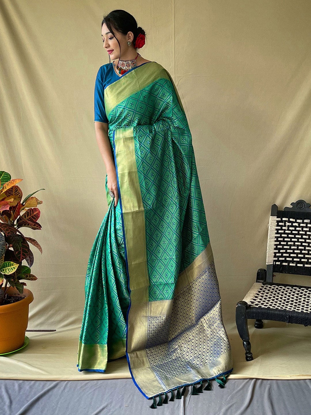 

KARAGIRI Woven Design Zari Silk Blend Patola Saree, Blue