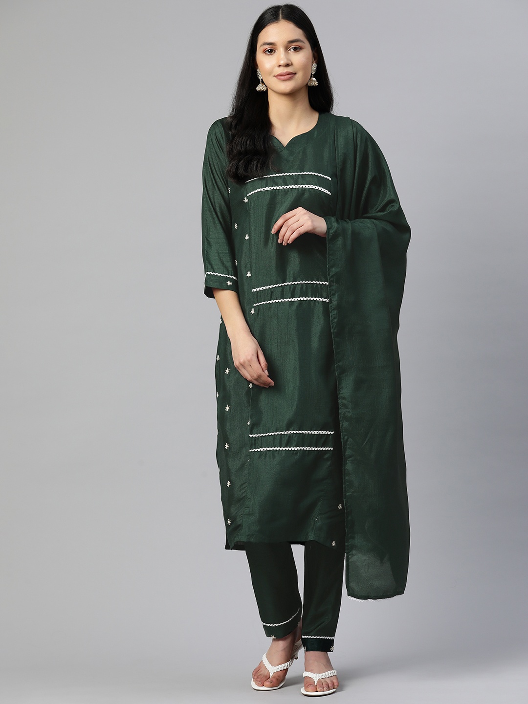 

RAJGRANTH Women Silk Chiffon Kurta with Trousers & With Dupatta, Green