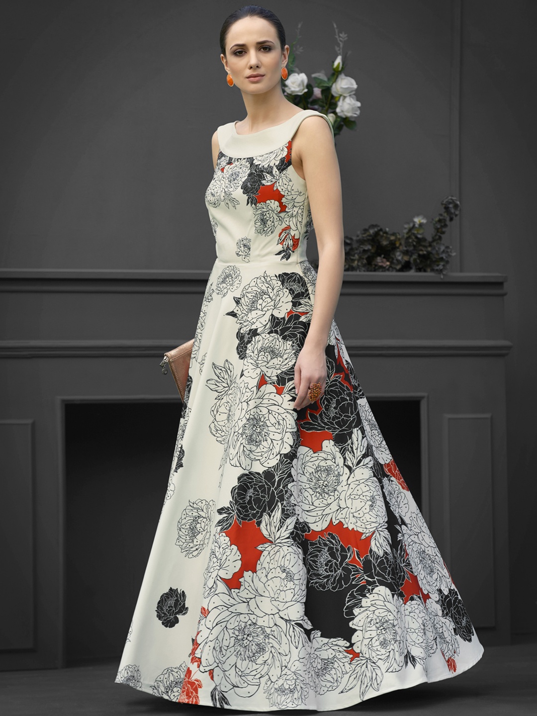 

SAPTRANGI Women Printed Maxi Gown, White