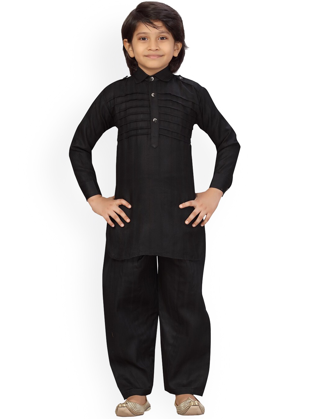 

Aarika Boys Black Pure Cotton Kurta with Pyjamas