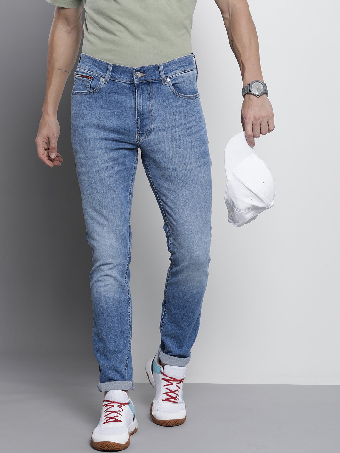 

Tommy Hilfiger Men Mid-Rise Simon Skinny Fit Heavy Fade Stretchable Jeans, Blue