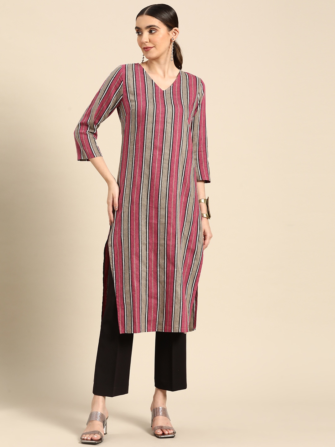 

Anouk Women V-Neck Striped Kurta, Magenta