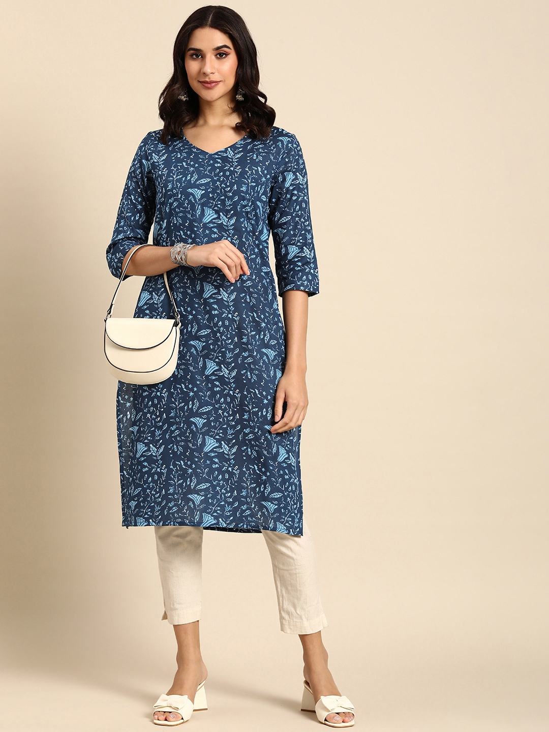 

Anouk V-Neck Floral Printed Kurta, Blue