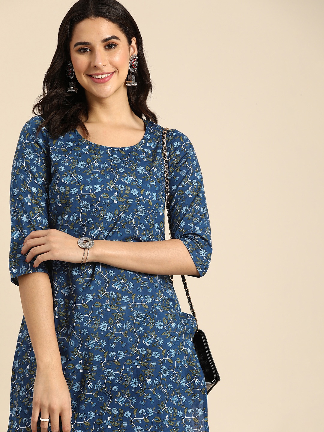 

Anouk Women Pure Cotton Floral Printed Straight Kurta, Blue