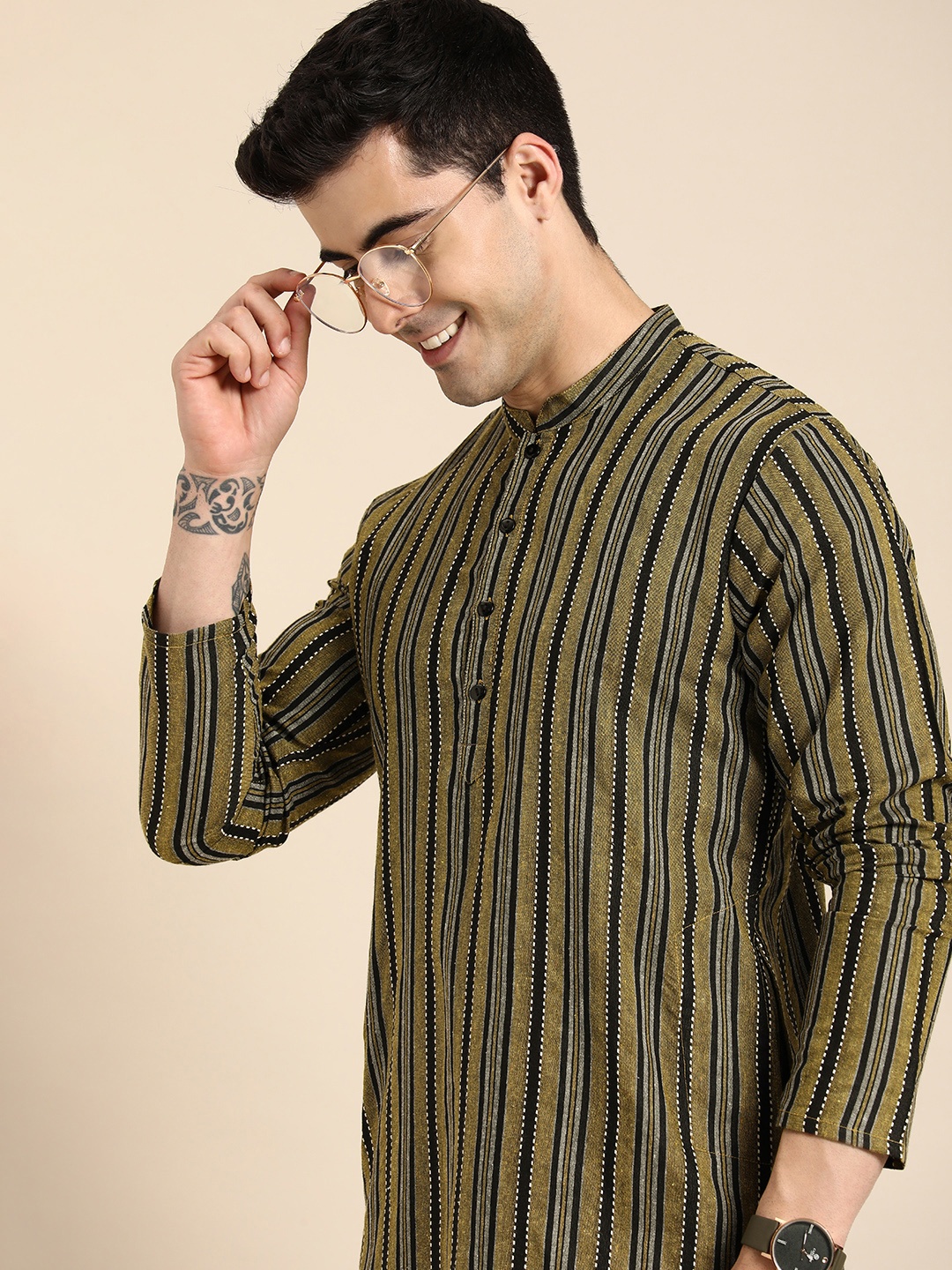 

Anouk Men Striped Mandarin Collar Straight Kurta, Olive