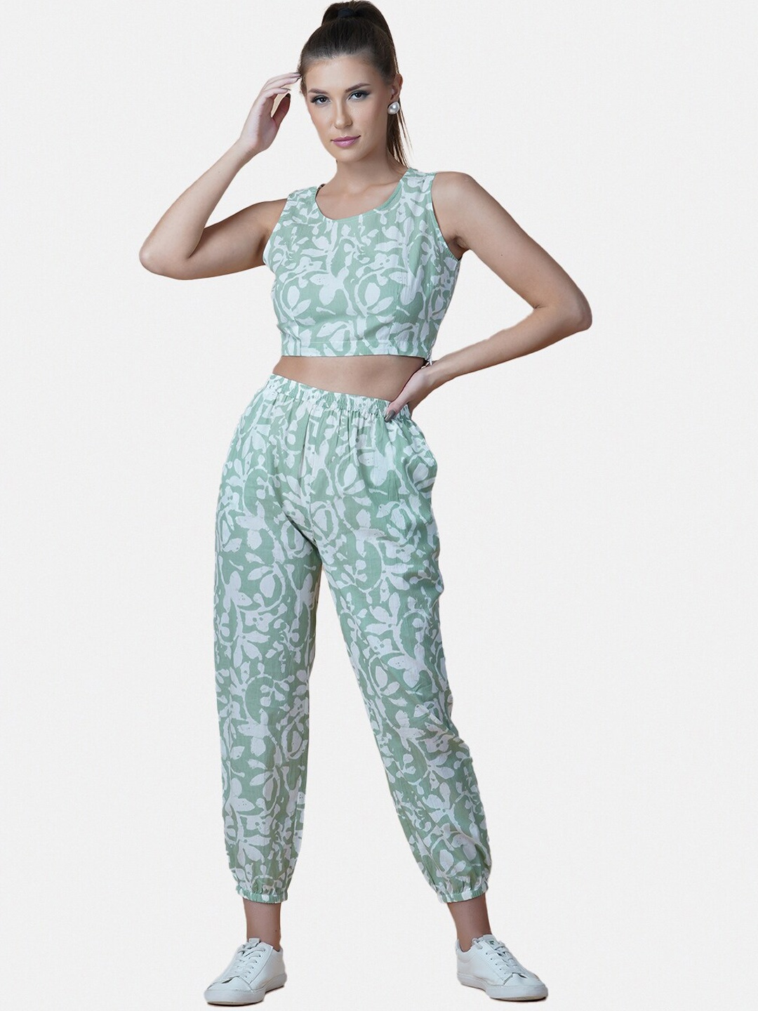 

GULAB CHAND TRENDS Women Printed Pure Cotton Co-Ord Set, Green