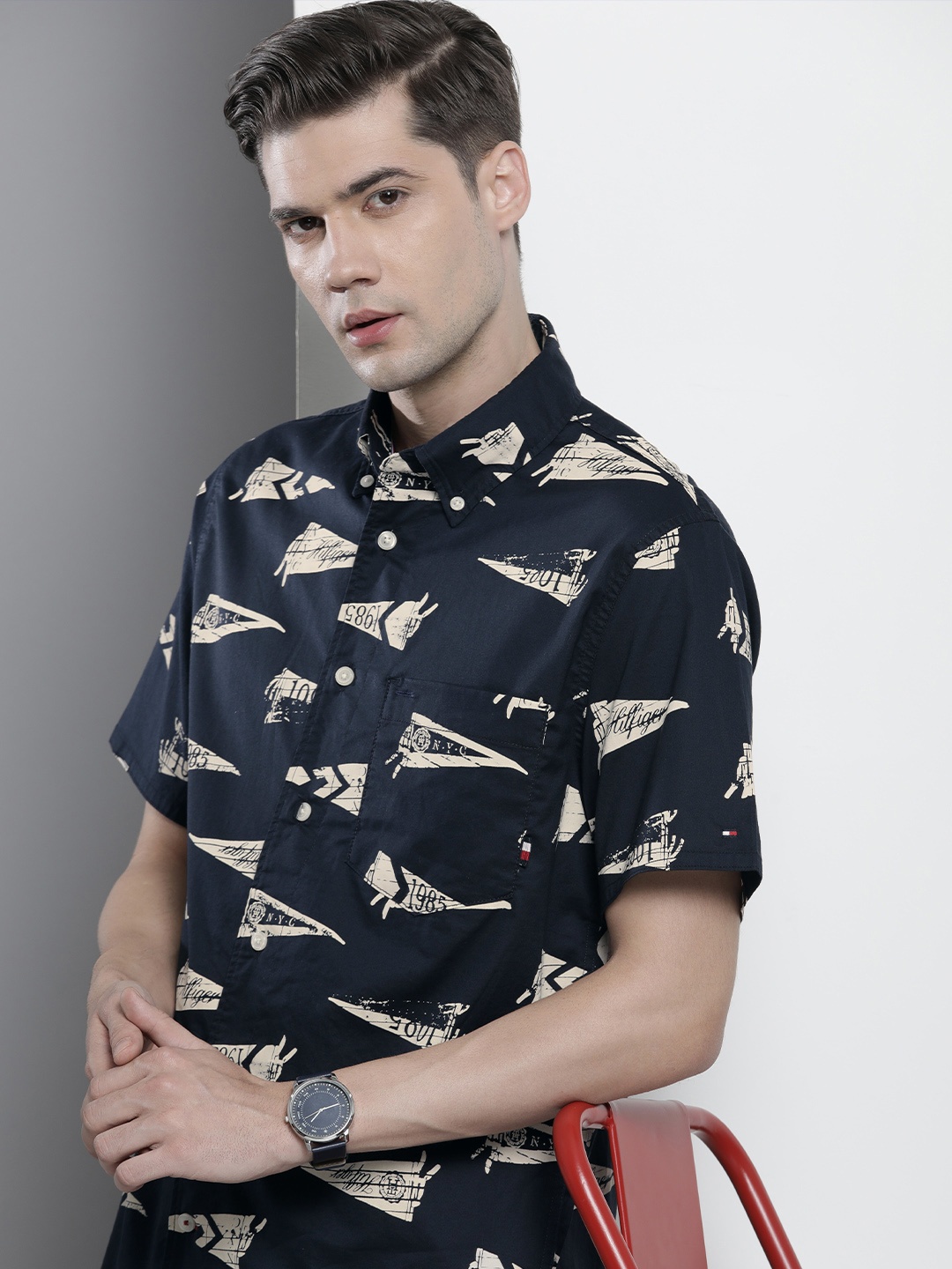 

Tommy Hilfiger Men Pure Cotton Printed Casual Shirt, Navy blue