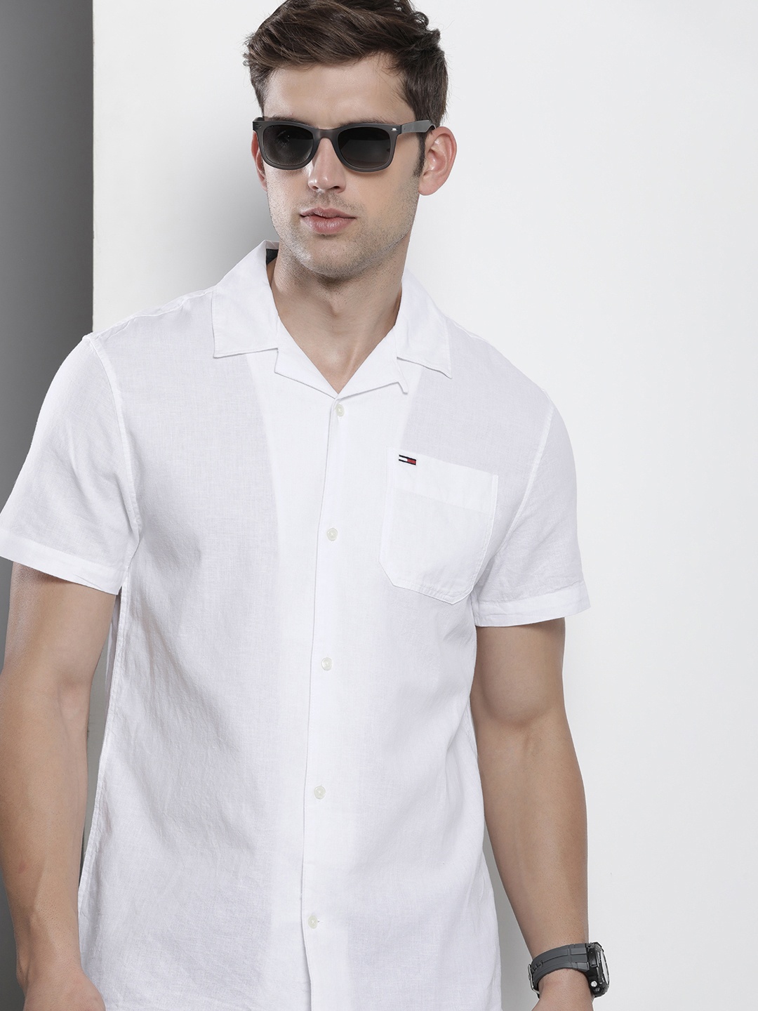 

Tommy Hilfiger Classic Fit Cotton Linen Casual Shirt, White