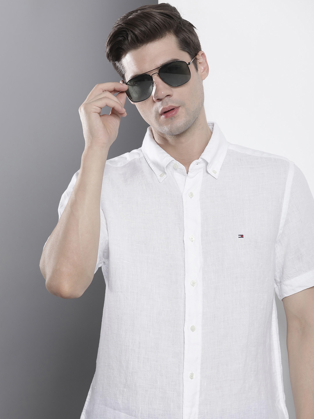 

Tommy Hilfiger Men Pure Linen Opaque Casual Shirt, White