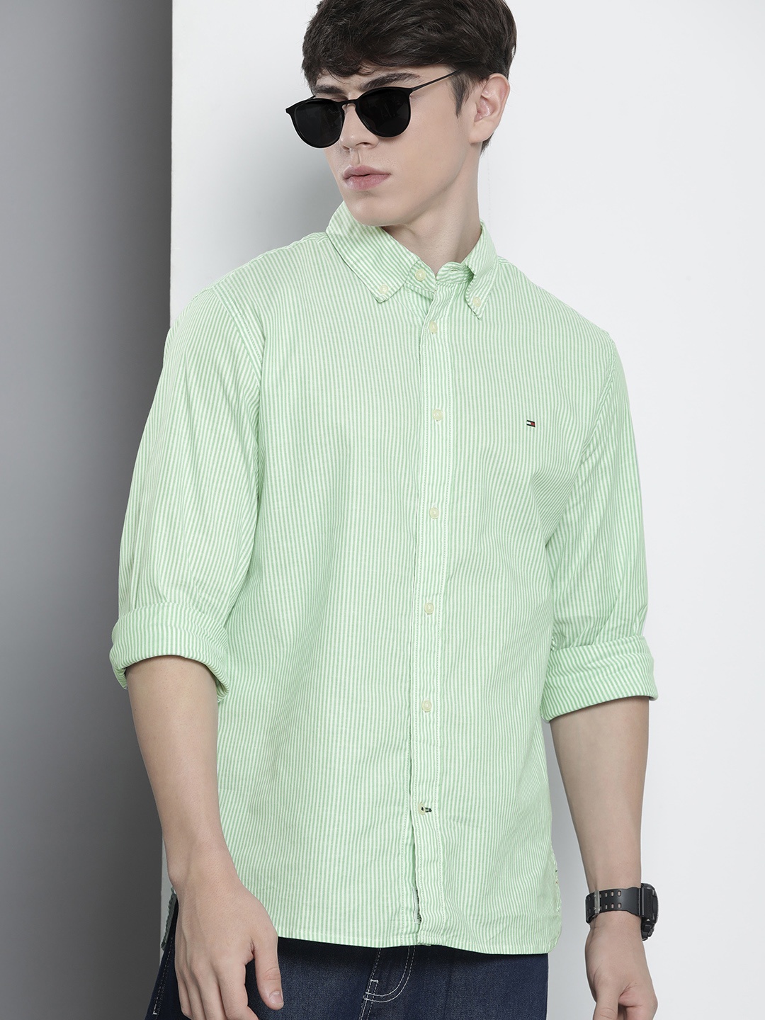 

Tommy Hilfiger Men Opaque Striped Casual Shirt, Green