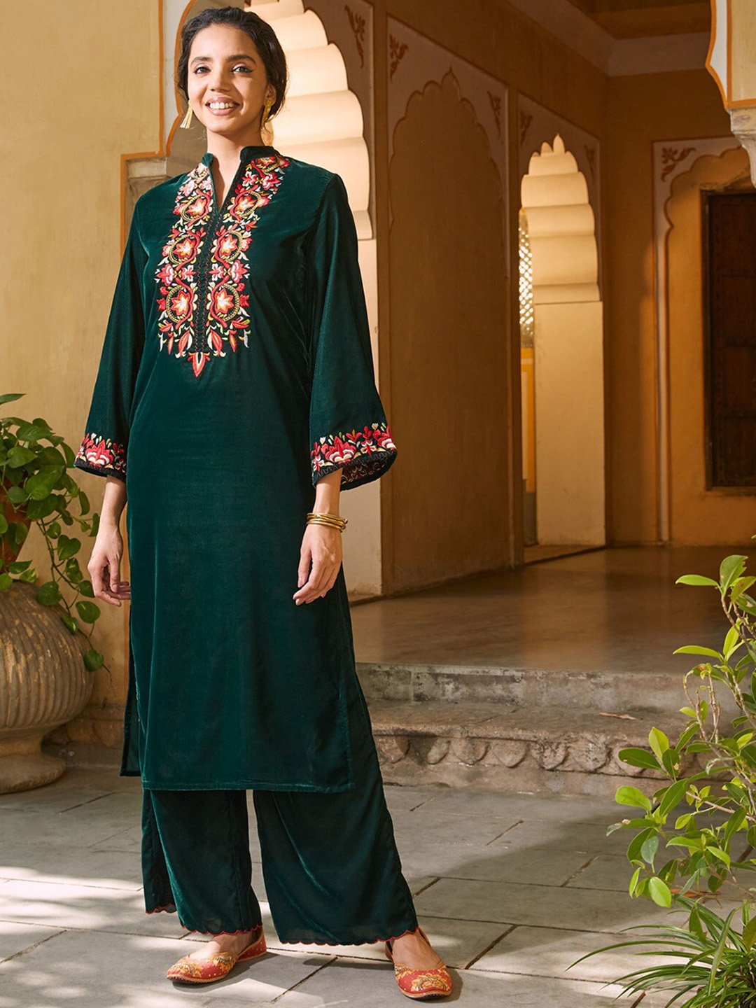 

Rustorange Floral Embroidered Thread Work Velvet Kurta with Palazzos, Green