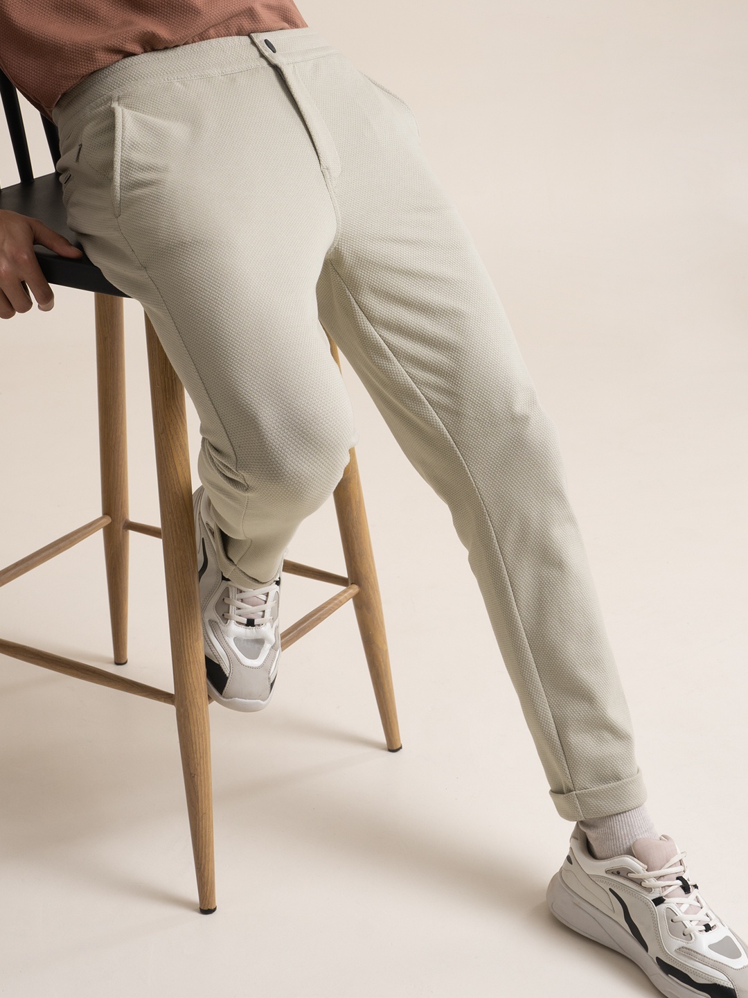 

DaMENSCH Statement Popcorn Textured Casual Trousers for Men, Grey