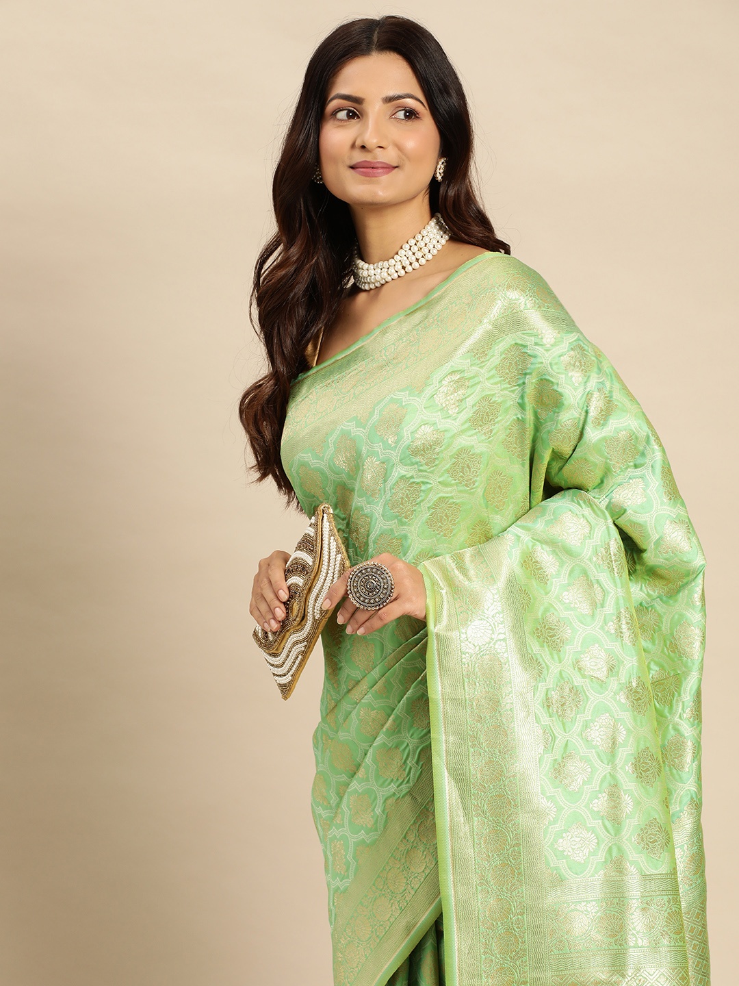 

Royal Rajgharana Saree Ethnic Motifs Zari Pure Silk Kanjeevaram Saree, Lime green