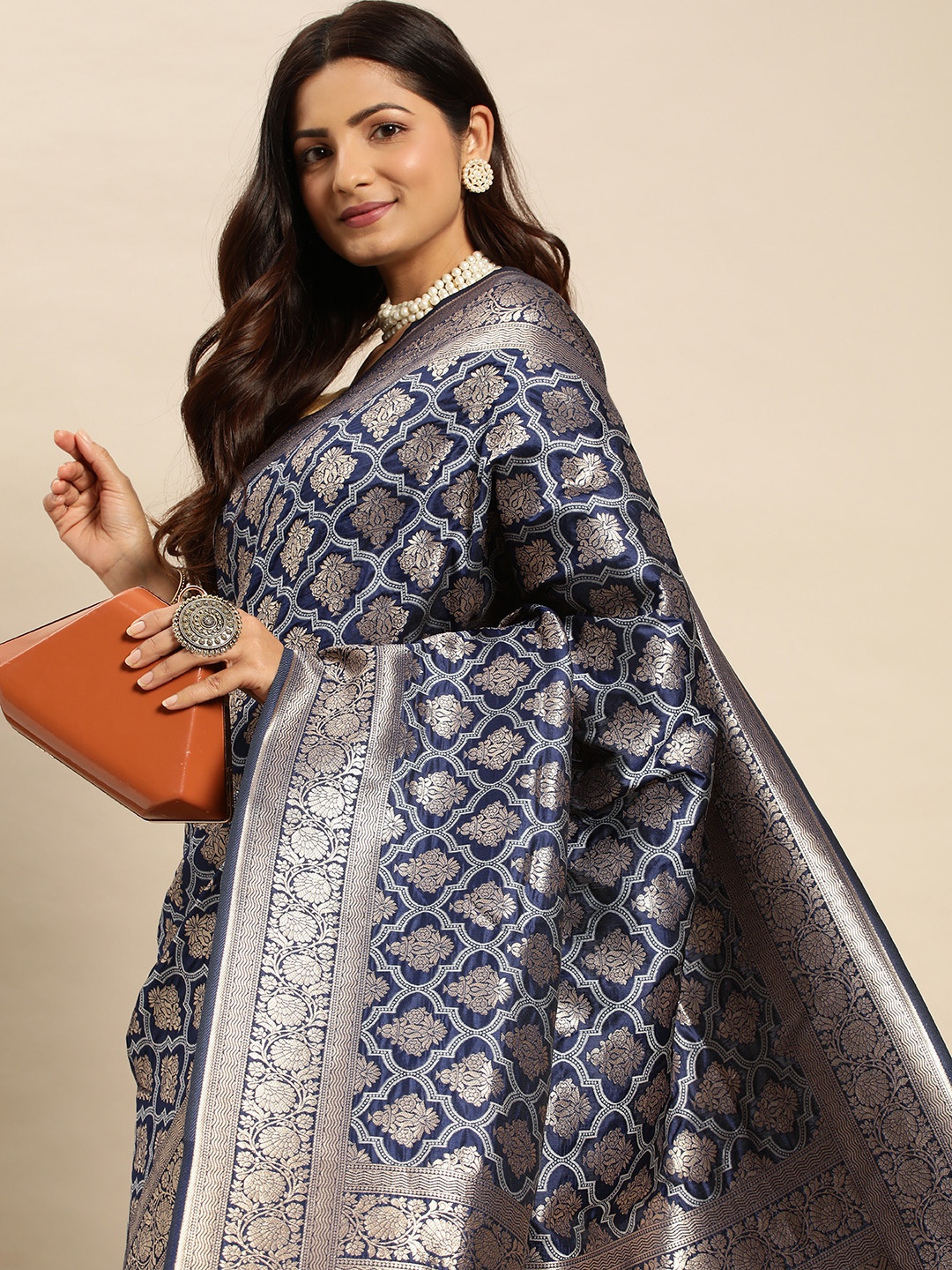 

Royal Rajgharana Saree Ethnic Motifs Zari Pure Silk Kanjeevaram Saree, Navy blue