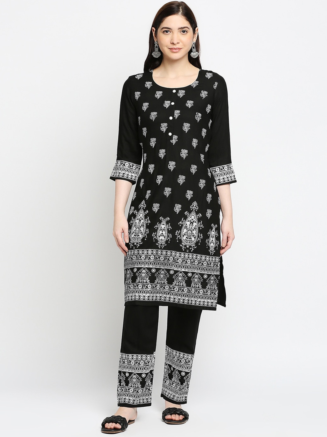 

ZRI Women Ethnic Motifs Printed Round Neck Kurta with Trousers, Black