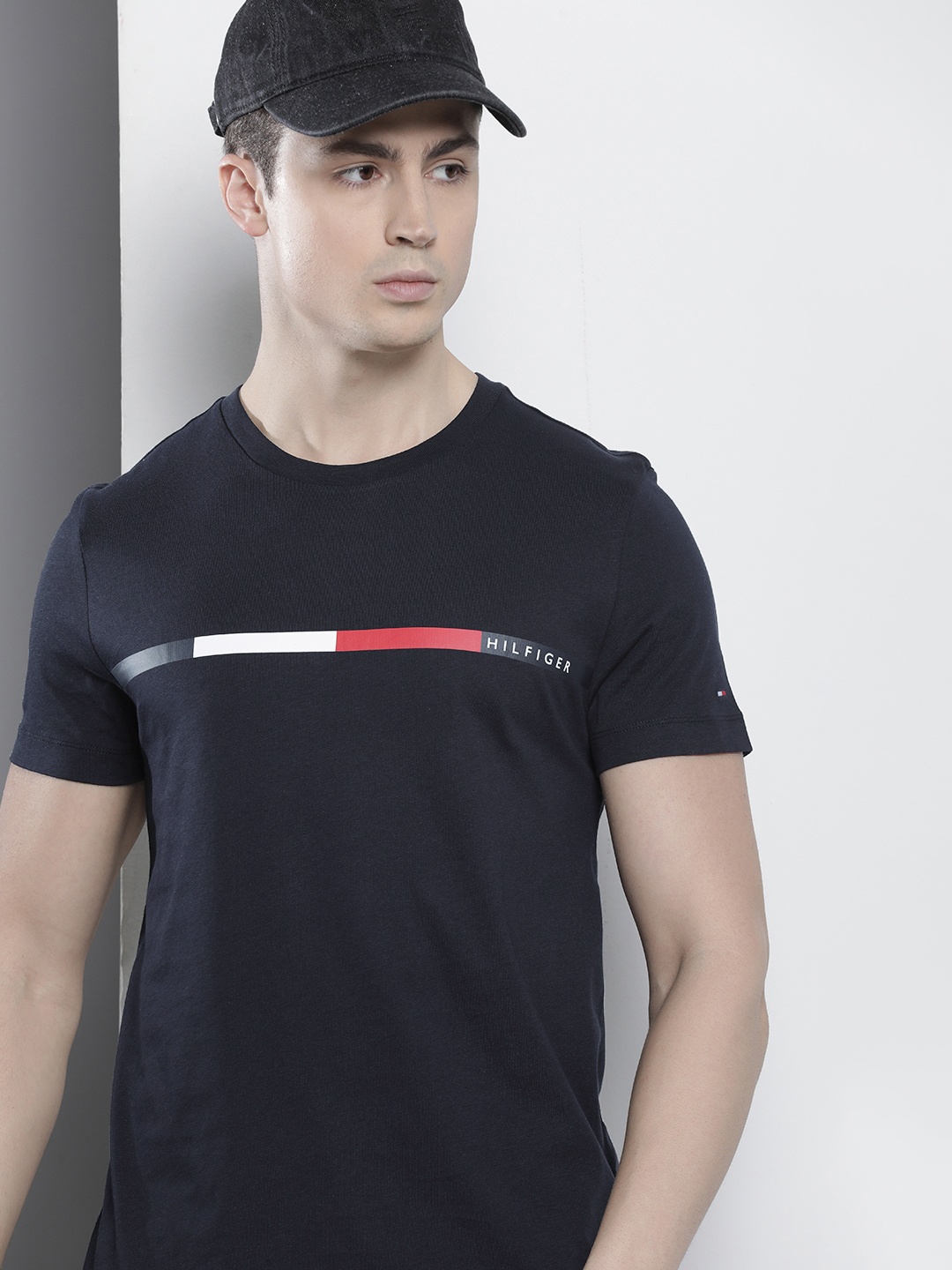 

Tommy Hilfiger Men Striped Pure Cotton Slim Fit T-shirt, Navy blue
