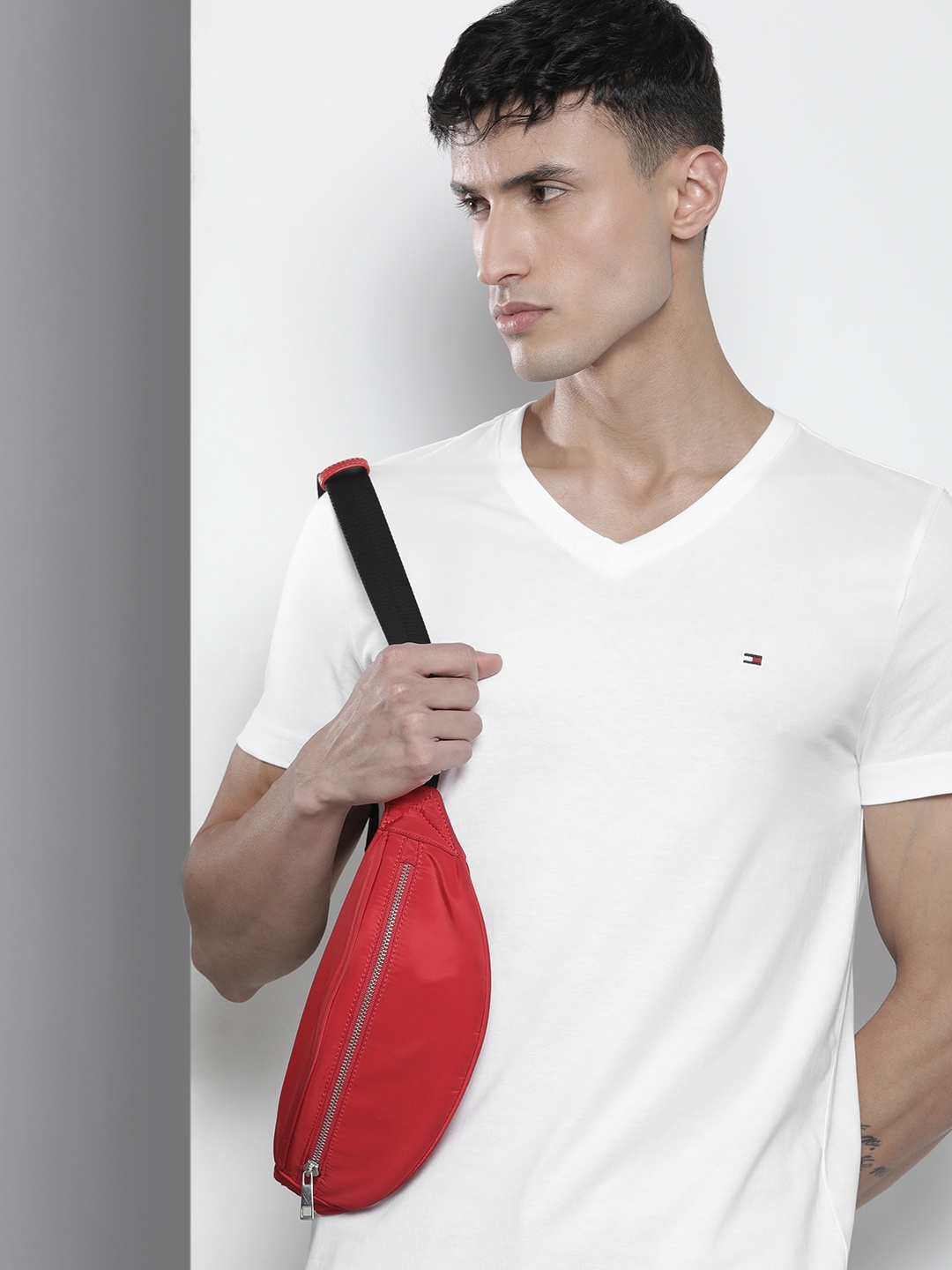 

Tommy Hilfiger Men V-Neck Pure Cotton Slim Fit T-shirt, White