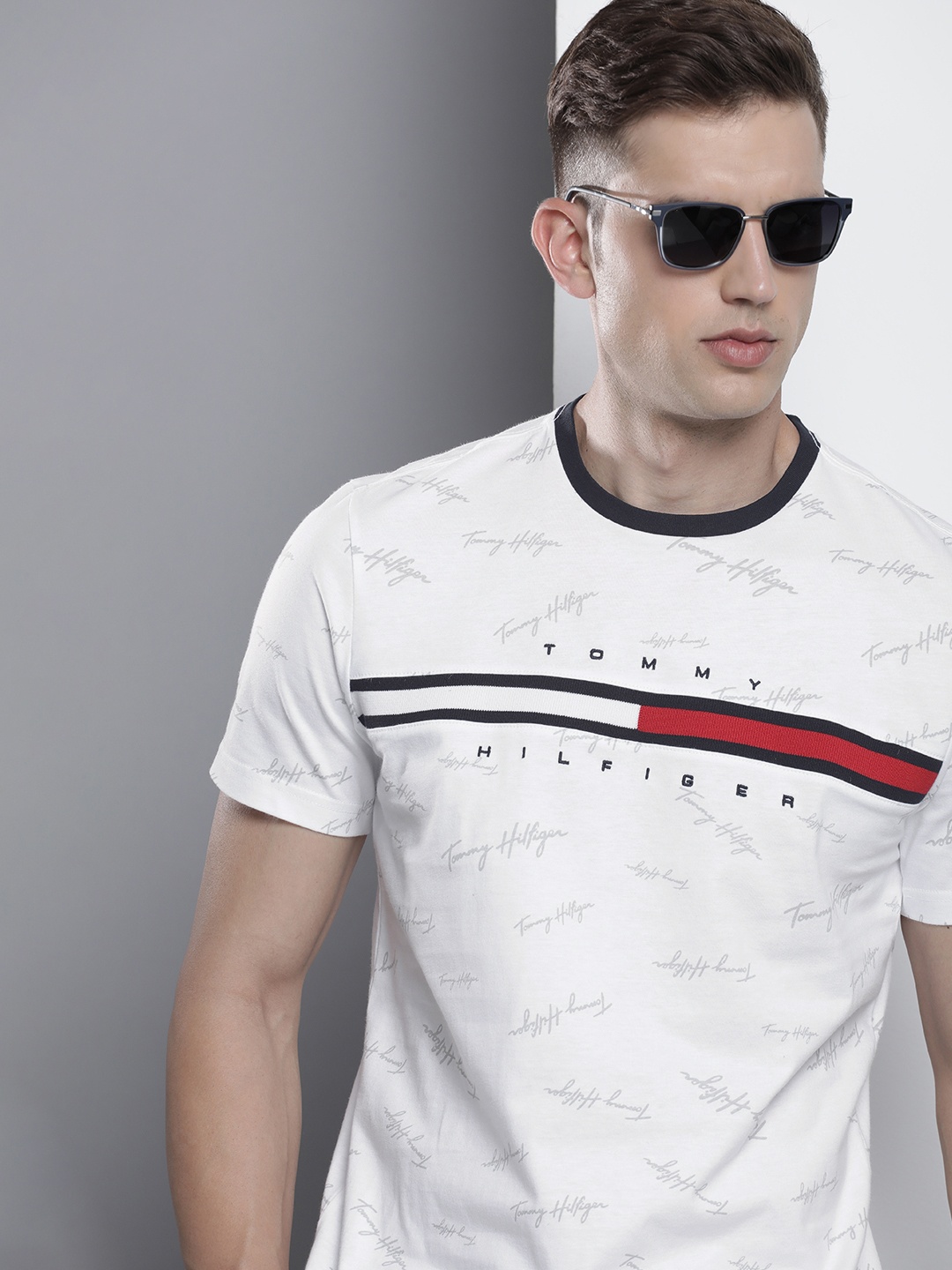 

Tommy Hilfiger Brand Logo Printed Pure Cotton T-shirt, White