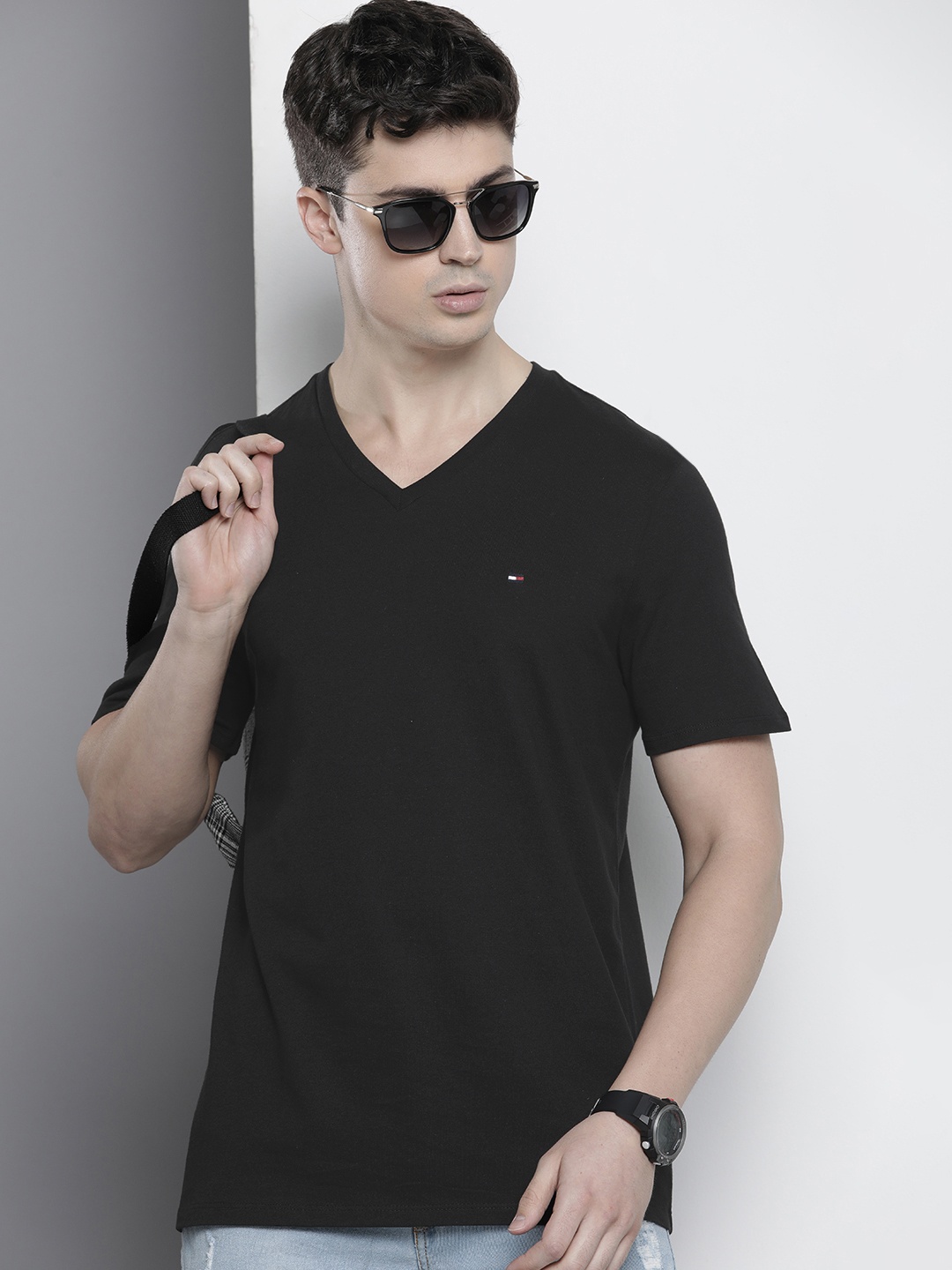 

Tommy Hilfiger V-Neck Pure Cotton T-shirt, Black