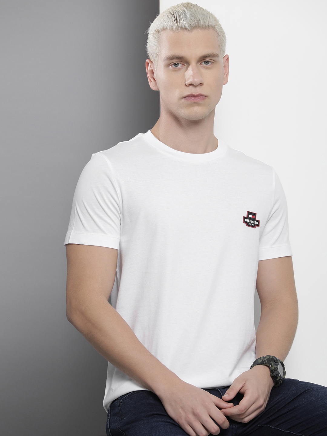 

Tommy Hilfiger Men Pure Cotton Applique Slim Fit T-shirt, White